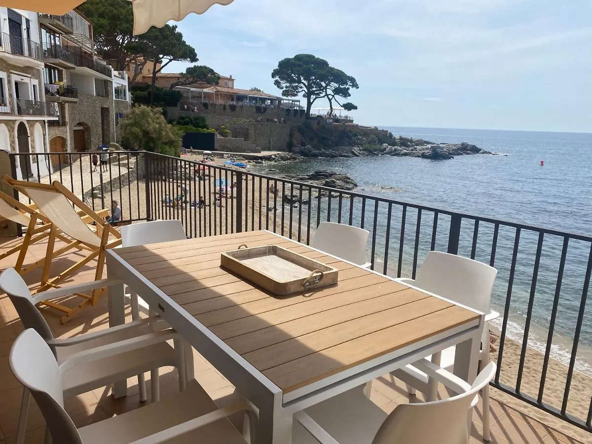 Playa Canadell Mar G Primera Linea De Mar Con Terraza Calella De Palafrugell Spain